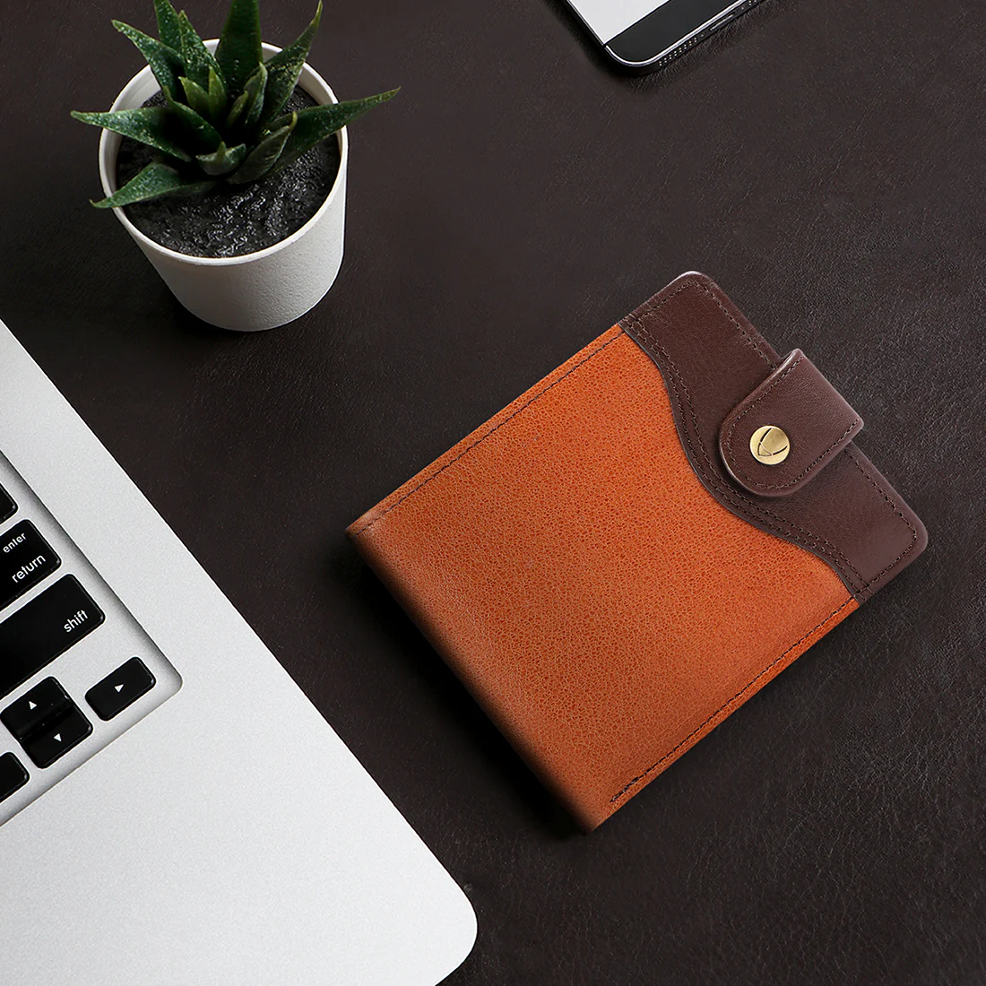 316-107 Tan Leather Bi-Fold Wallet
