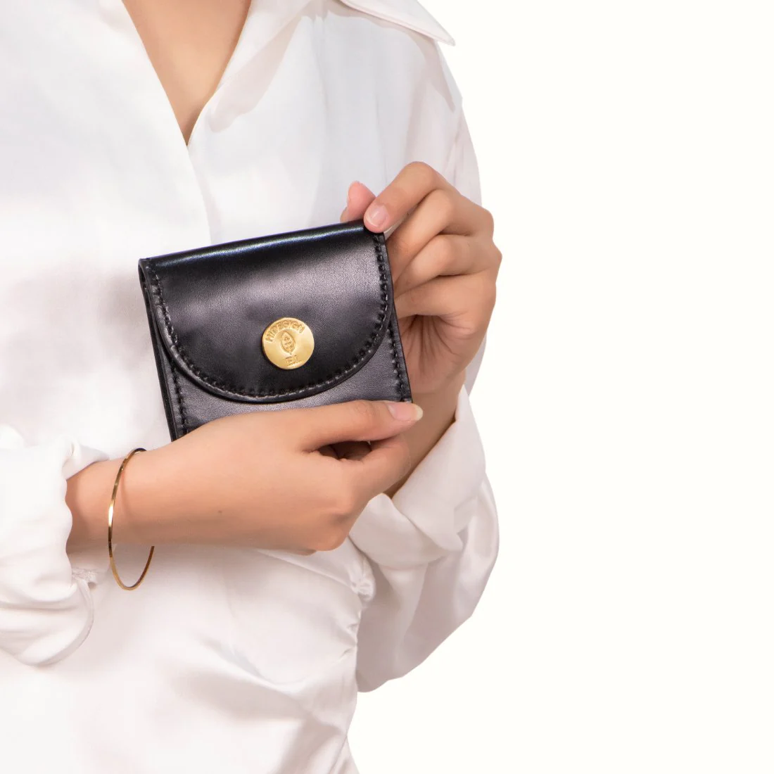 Growth - W1 Black Leather Trifold Wallet - Image 2