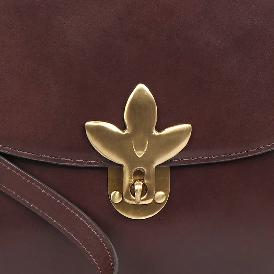 Nurture 03 M Leather Shoulder Bag - Image 6