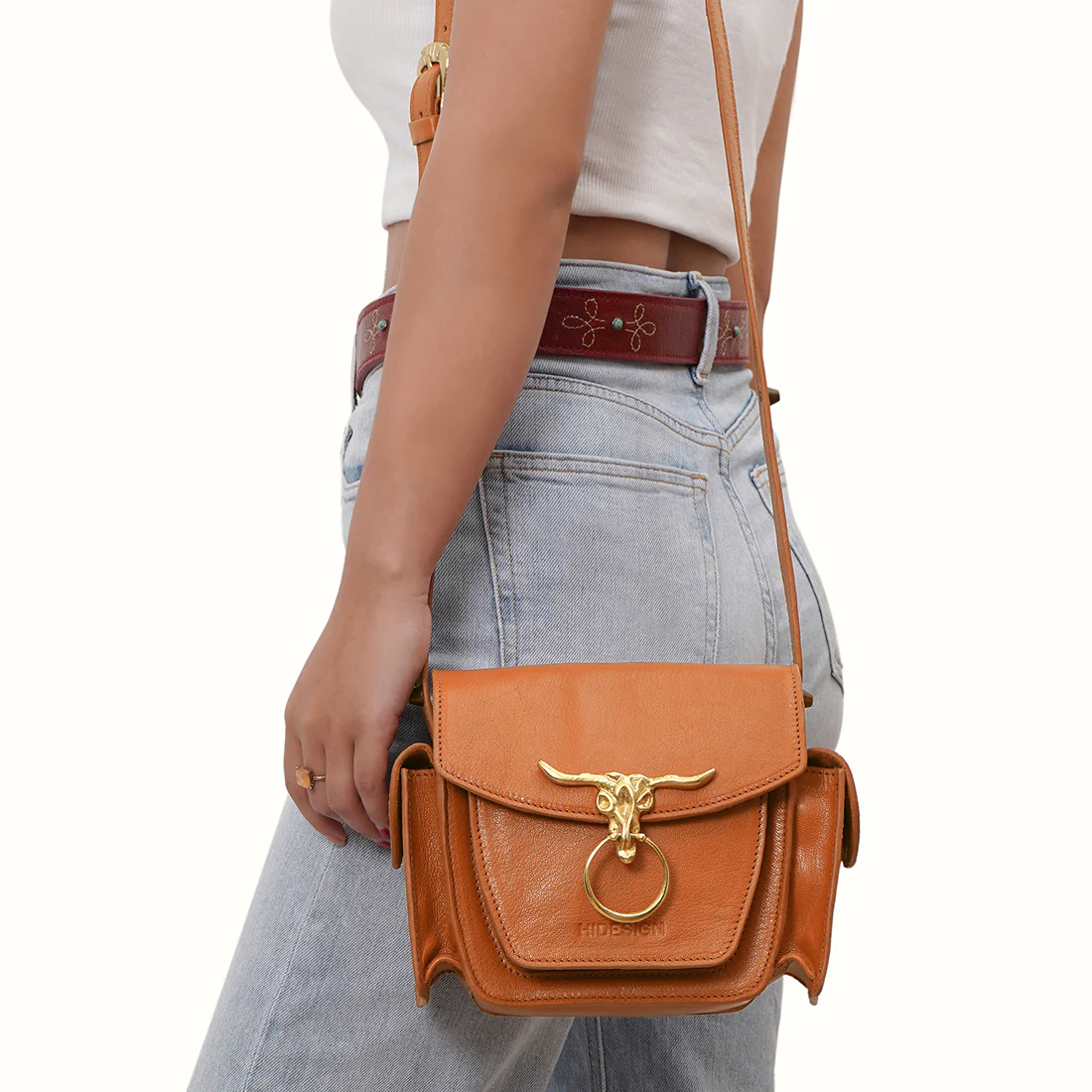 Oklahoma 01 Tan Leather Sling Bag