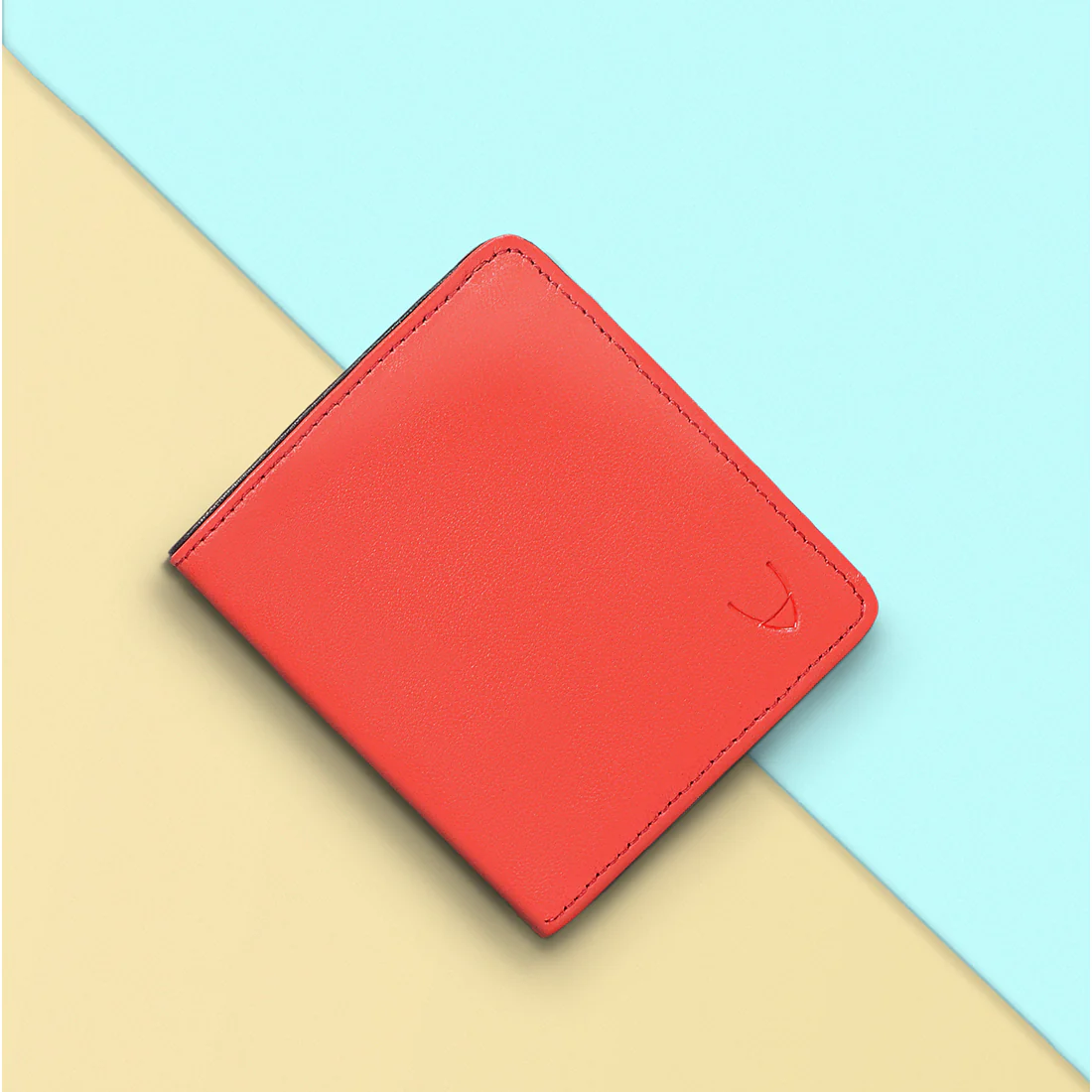 Oona W4 Red Leather Bi-Fold Wallet - Image 2