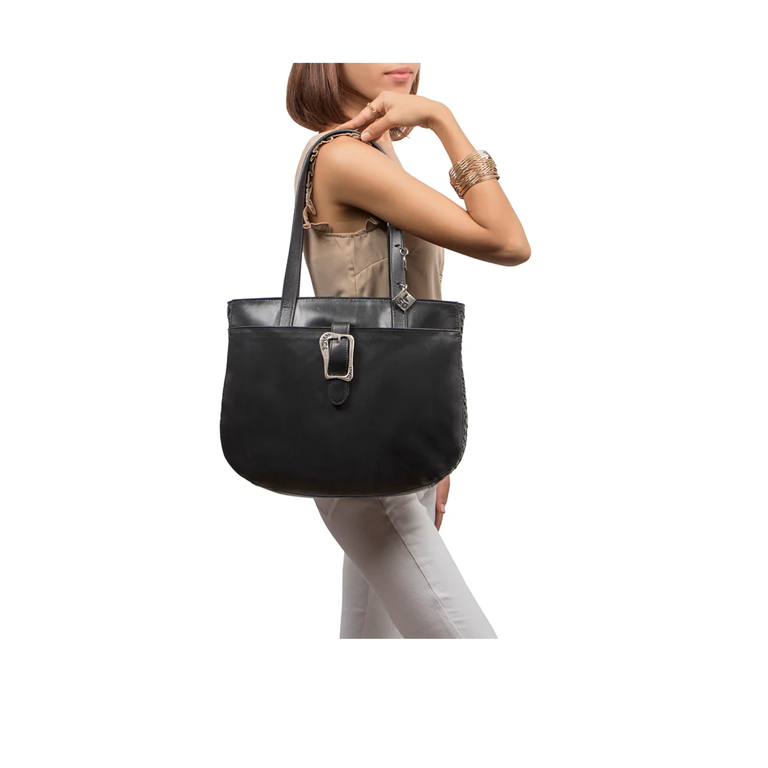 Stevie 02 Black Leather Shoulder Bag